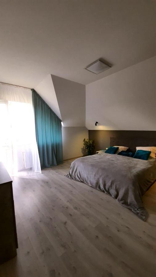Uzhorod 3 Room Lovely House Exterior foto